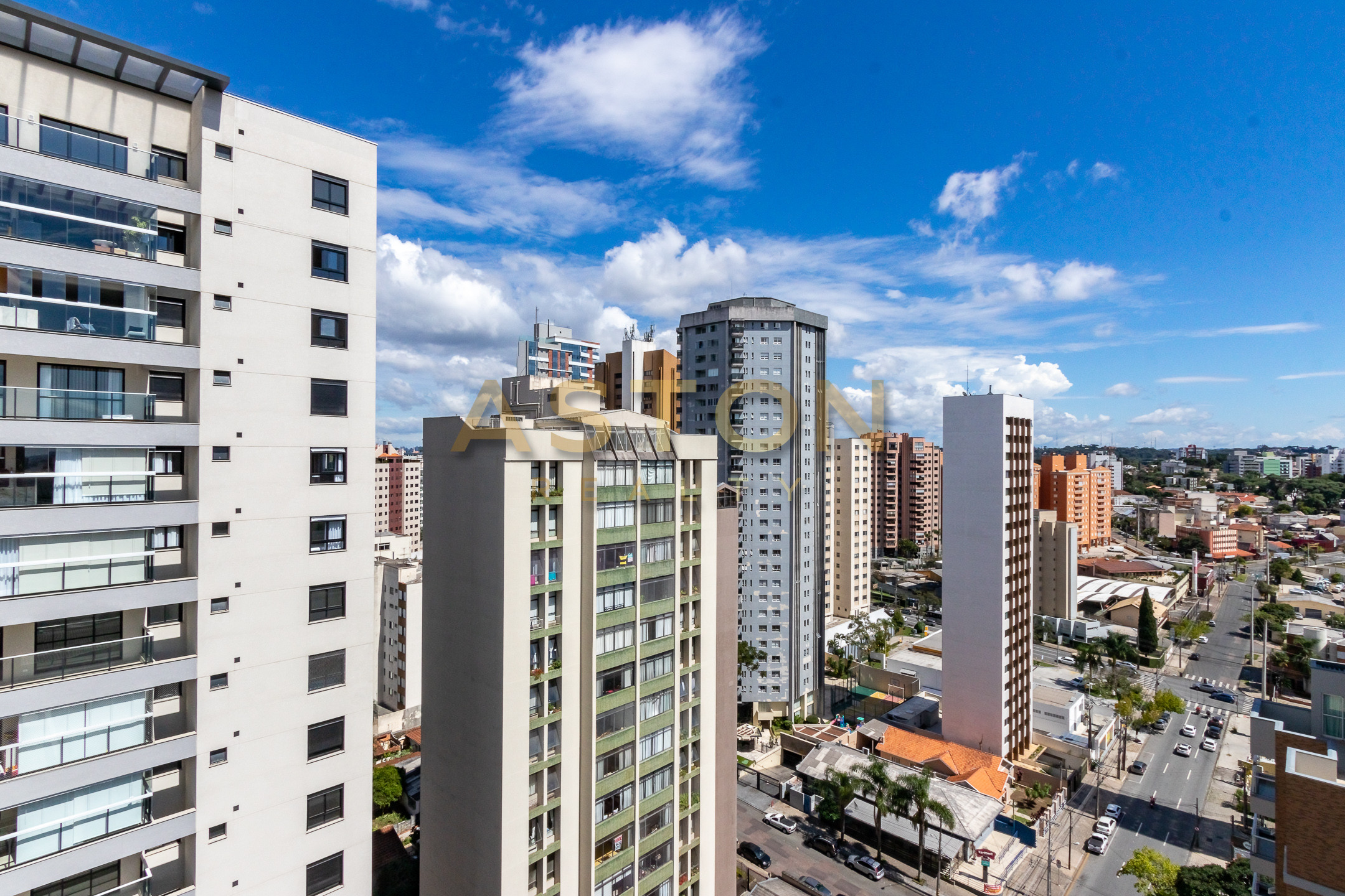 Conjunto Sala Comercial Em Curitiba Pr No Bairro Cabral Refer Ncia