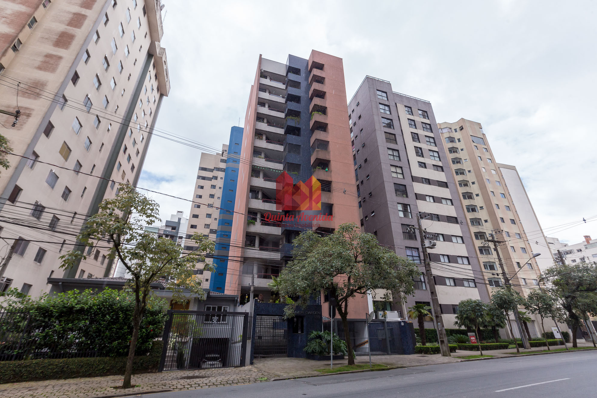 Condomínio Edifício Anthurium - Rua Gov Agamenon Magalhães, 122 - Cristo Rei,  Curitiba-PR