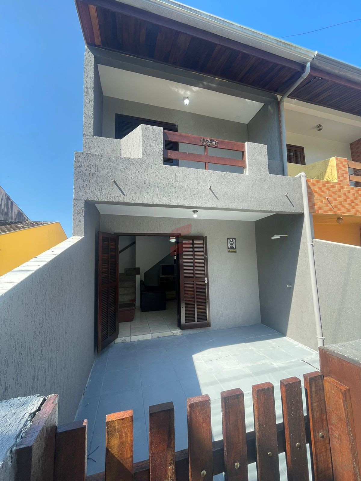SOBRADO com 2 dormitórios à venda com 202.8m² por R$ 368.000,00 no bairro Balneário Betaras - MATINHOS / PR
