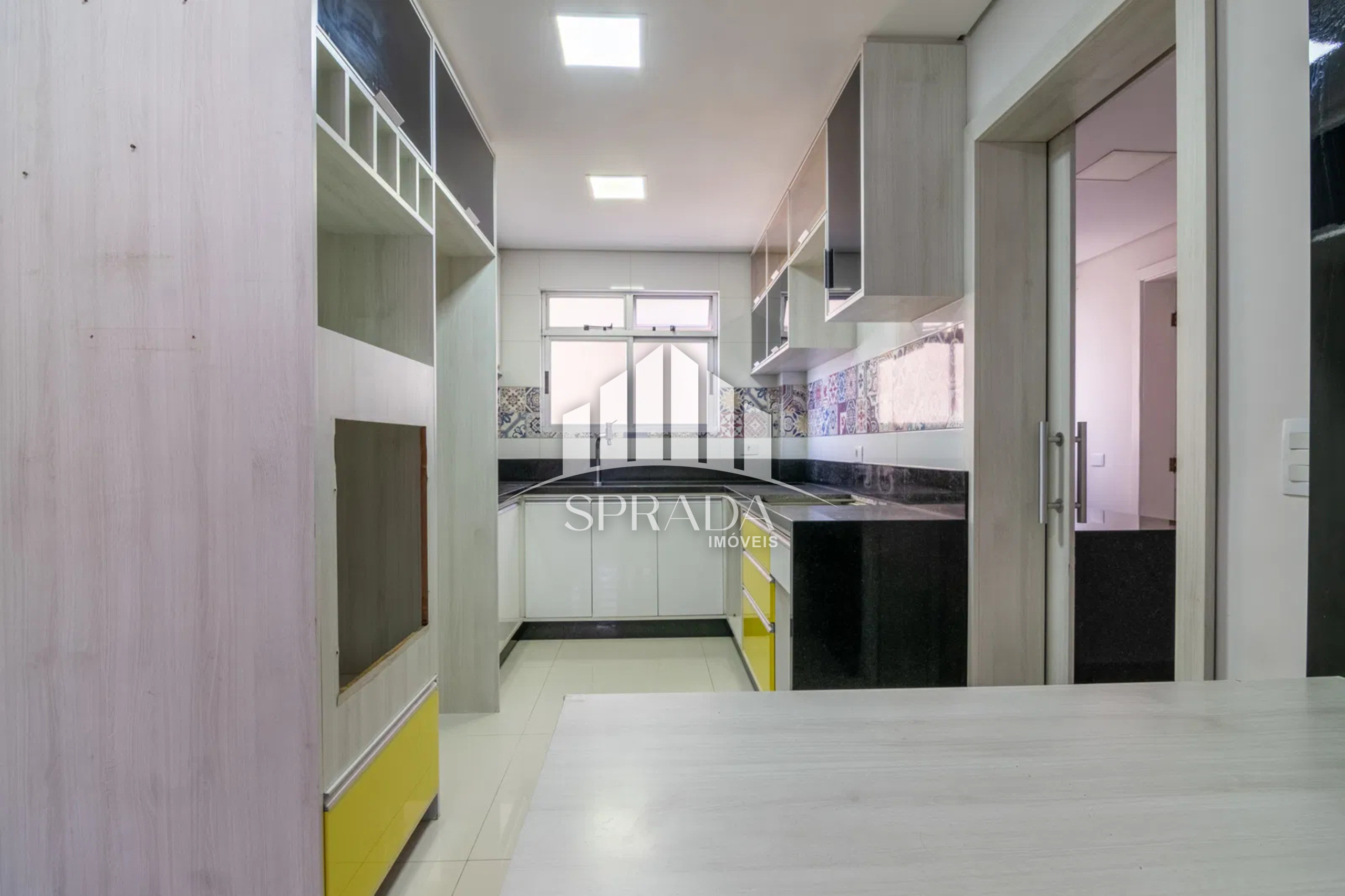 Apartamento à venda com 3 quartos, 122m² - Foto 9