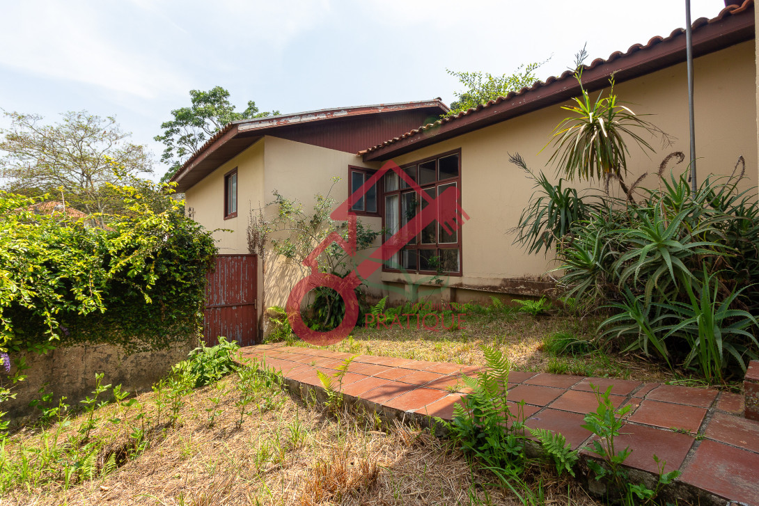 Foto 17 - CASA em CURITIBA - PR, no bairro Ahú - Referência PIV-CSCM0550