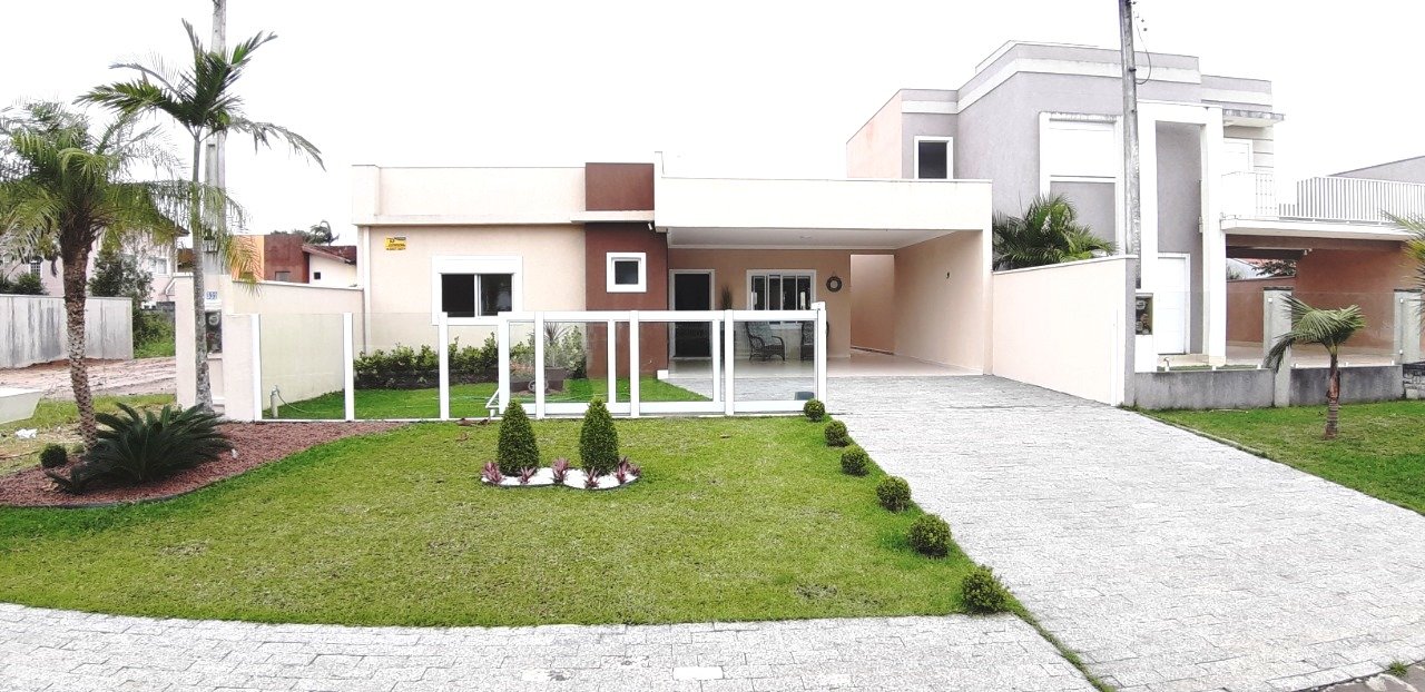 CASA em PONTAL DO PARANÁ - PR, no bairro Balneário Atami 