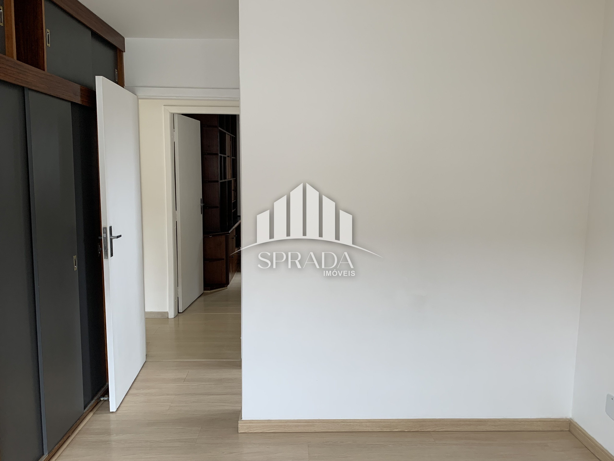 Apartamento à venda com 2 quartos, 70m² - Foto 17