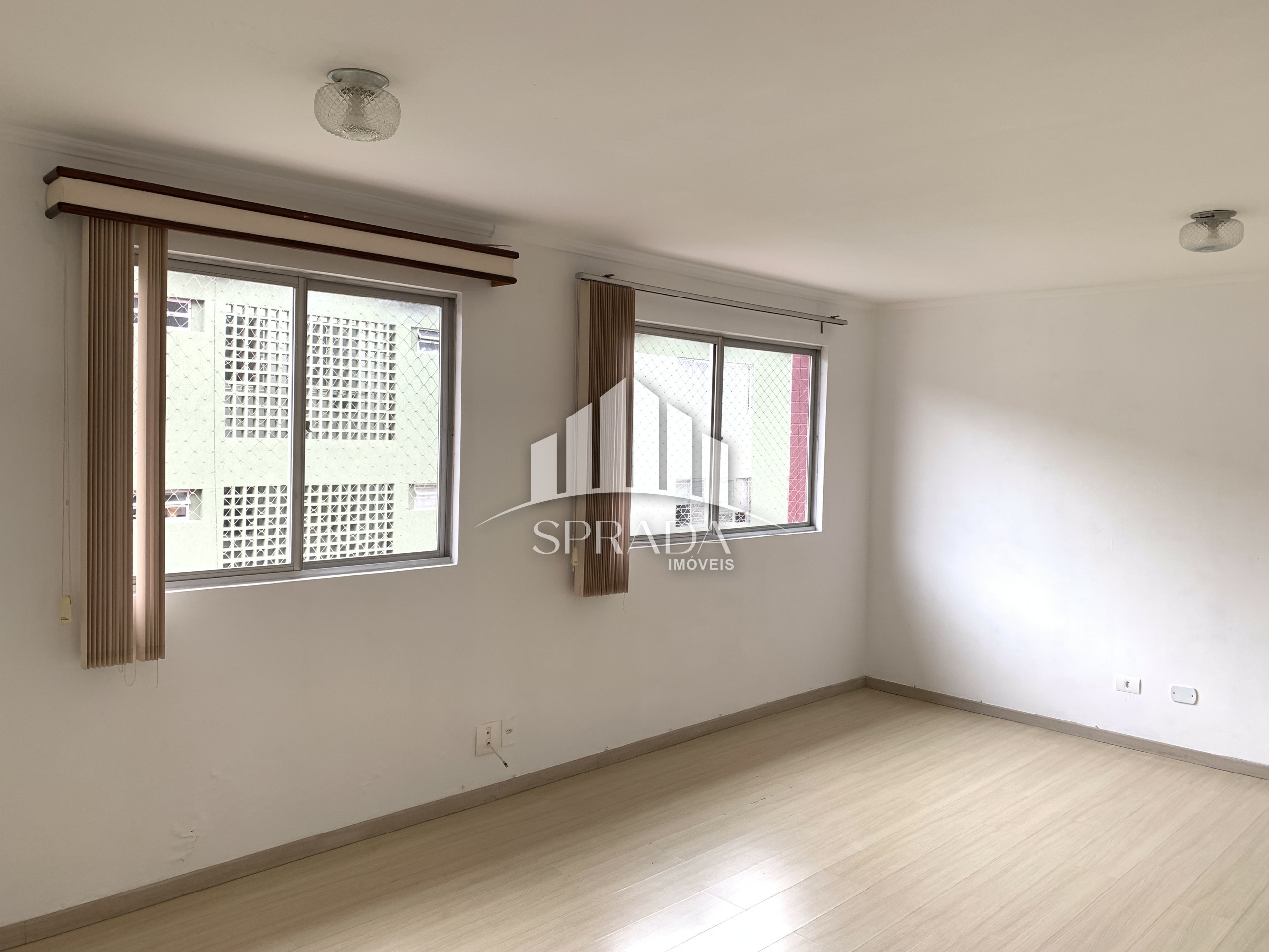 Apartamento à venda com 2 quartos, 70m² - Foto 4