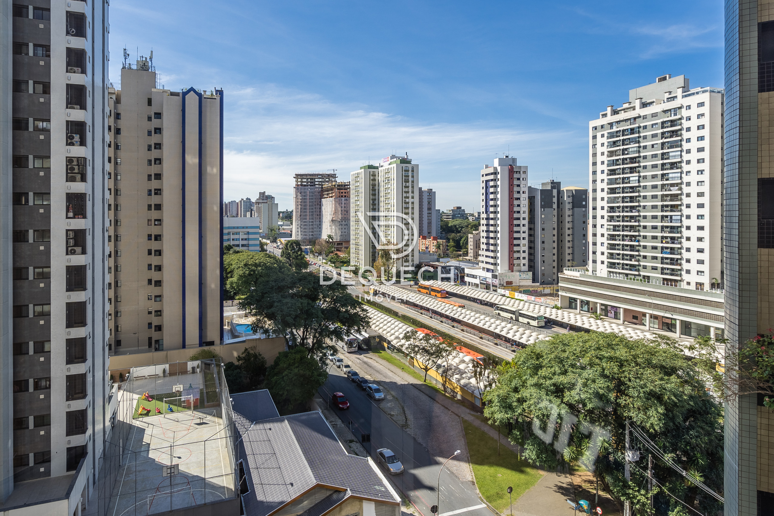 APARTAMENTO em CURITIBA - PR, no bairro Cabral - Referência AP0205-LD